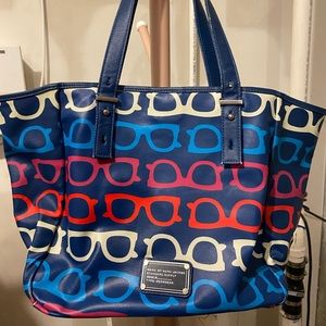Marc by Marc Jacobs sunglasses tote